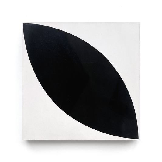 Big Cirque (8" x 8") Warm White/Black